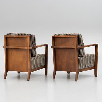 A pair of armchairs, Andreu World, Spain, 21st Century.
