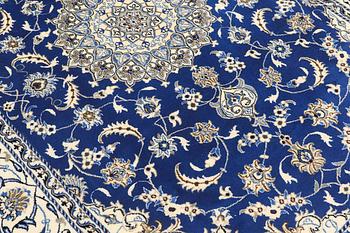 MATTA, Nain part silk, 294 x 196 cm.