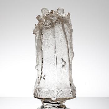 TIMO SARPANEVA, glas, sign. 1960-tal.