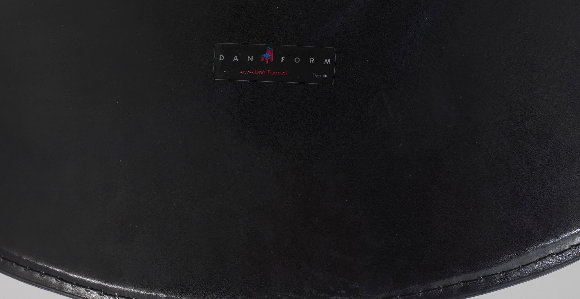 FÅTÖLJ, Dan form, 2000-tal.