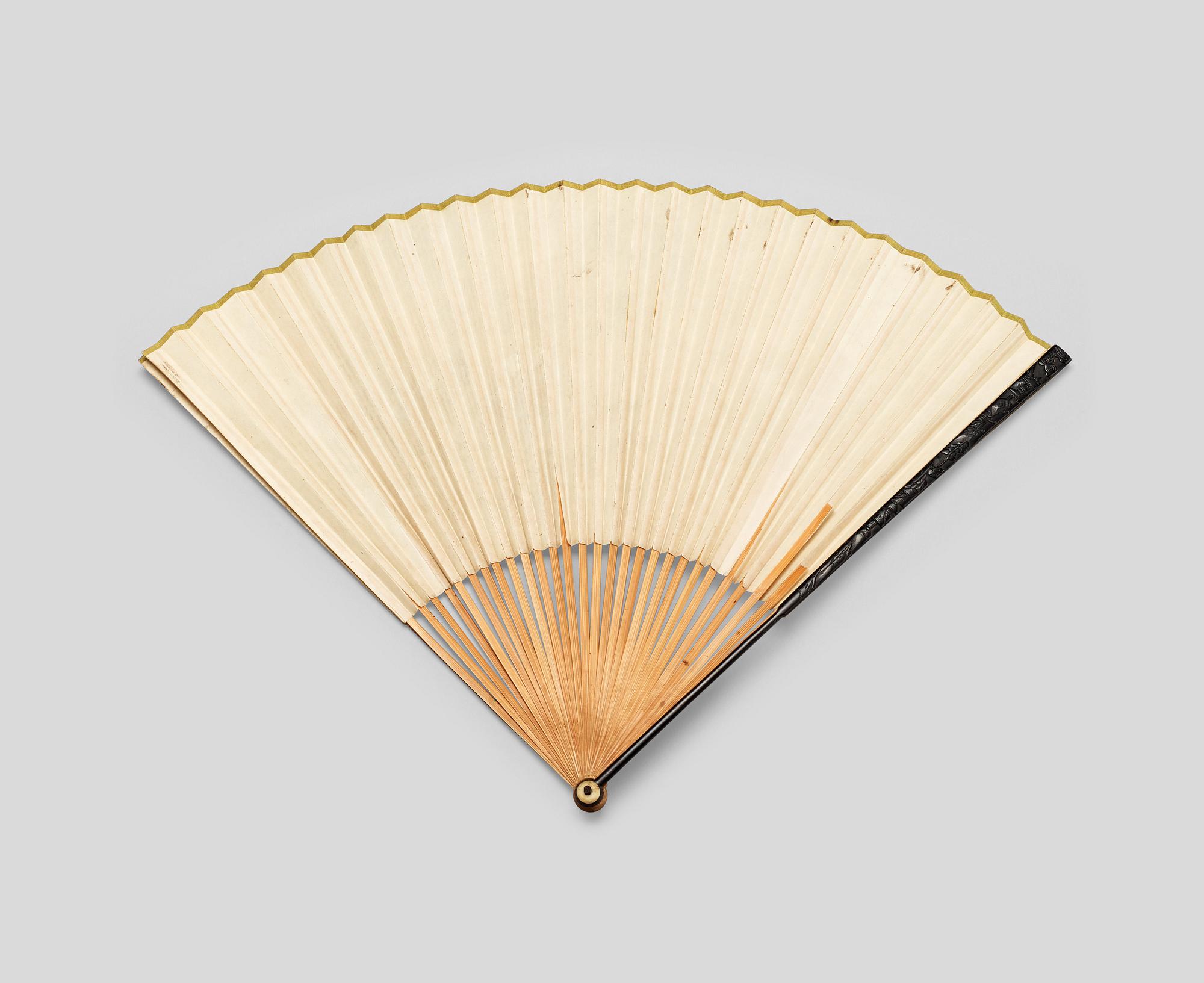 Two fans decorated with figures and one also with calligraphy, late Qing Dynasty (1644-1912).