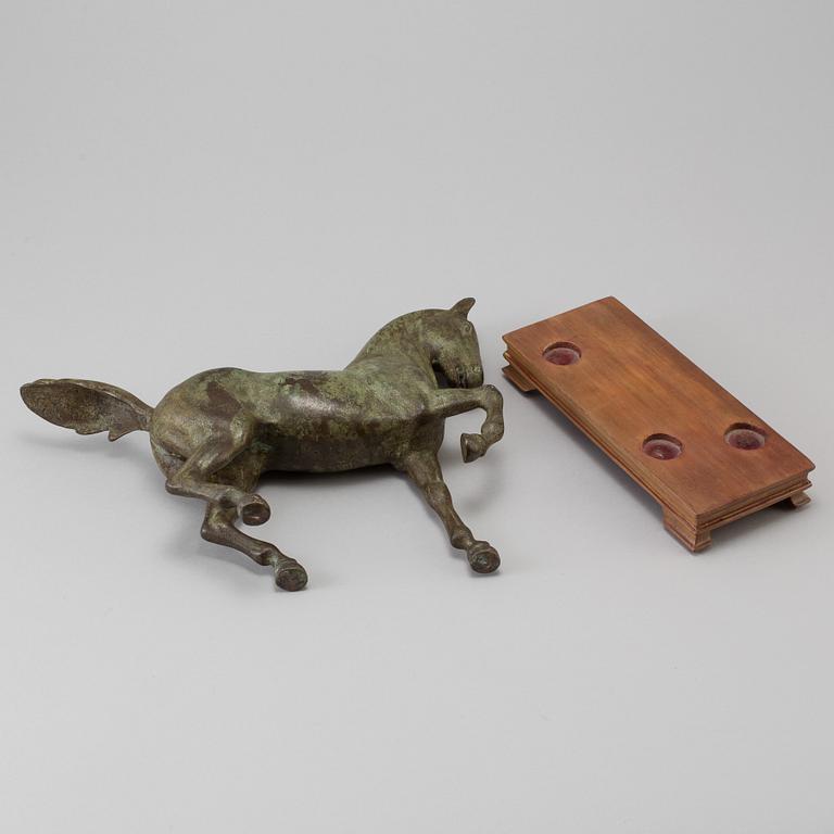 A late 20th century bronze sculpture.
