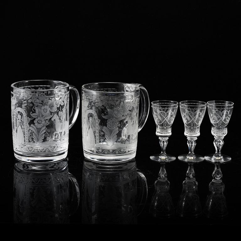 VICKE LINDSTRAND, three vodka glasses and two beer glasses, 'Dalecarlia' from Kosta.