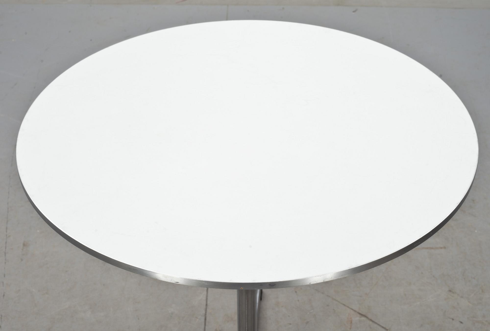 BORD, Arne Jacobsen, Fritz Hansen.