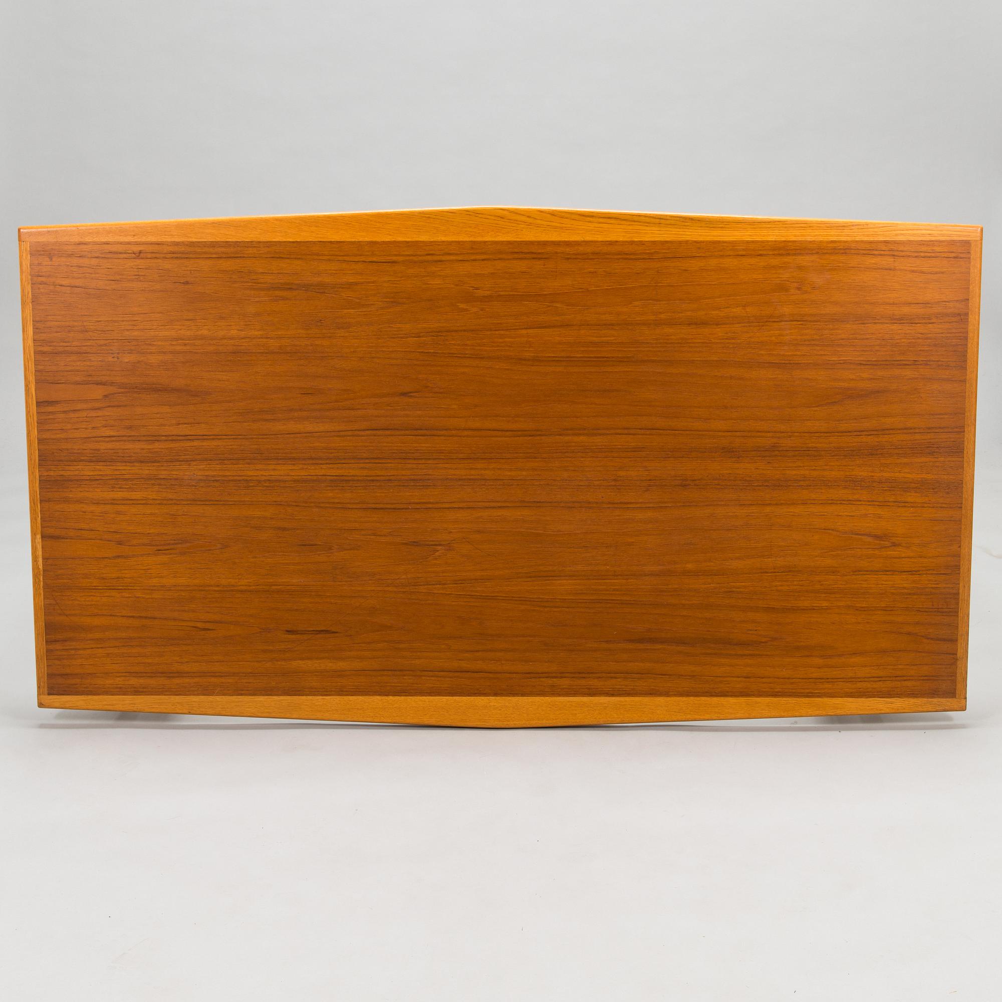 A mid-20th century dining table.