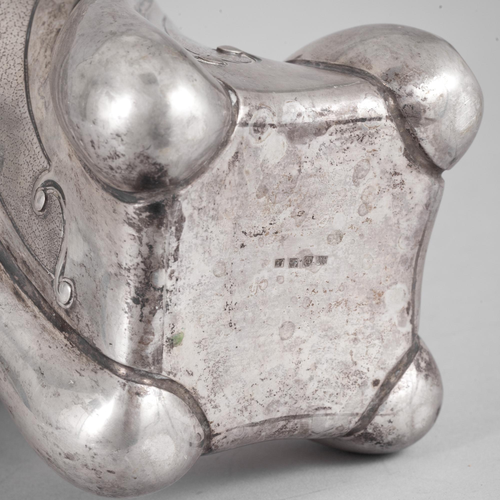 KAFFEKANNA, silverhalt 800. Jugend. Tyskland, Omkring 1900.  Vikt ca 786g.