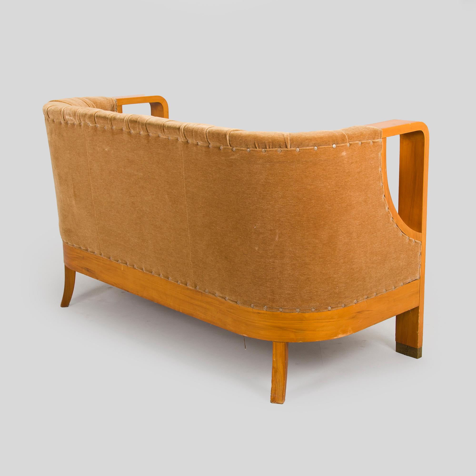 Adolf Koskinen, sofa, manufactured by Elias Hollo Puunjalostustehdas, Finland, 1920s.
