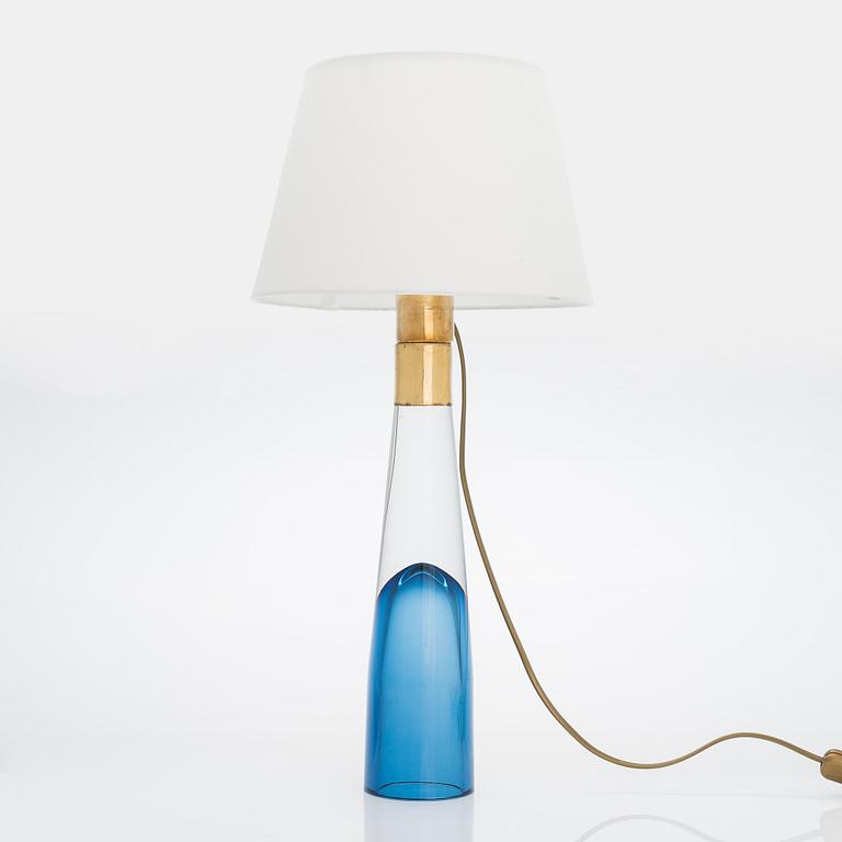 Lisa Johansson-Pape, bordslampa, modell 40-014 "Missis" Stockmann Orno 1900-talets mitt.