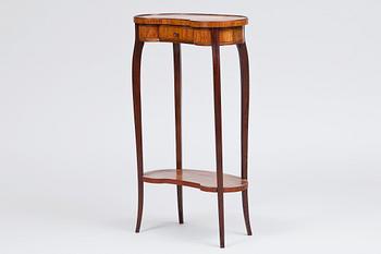 9. SIDE TABLE.