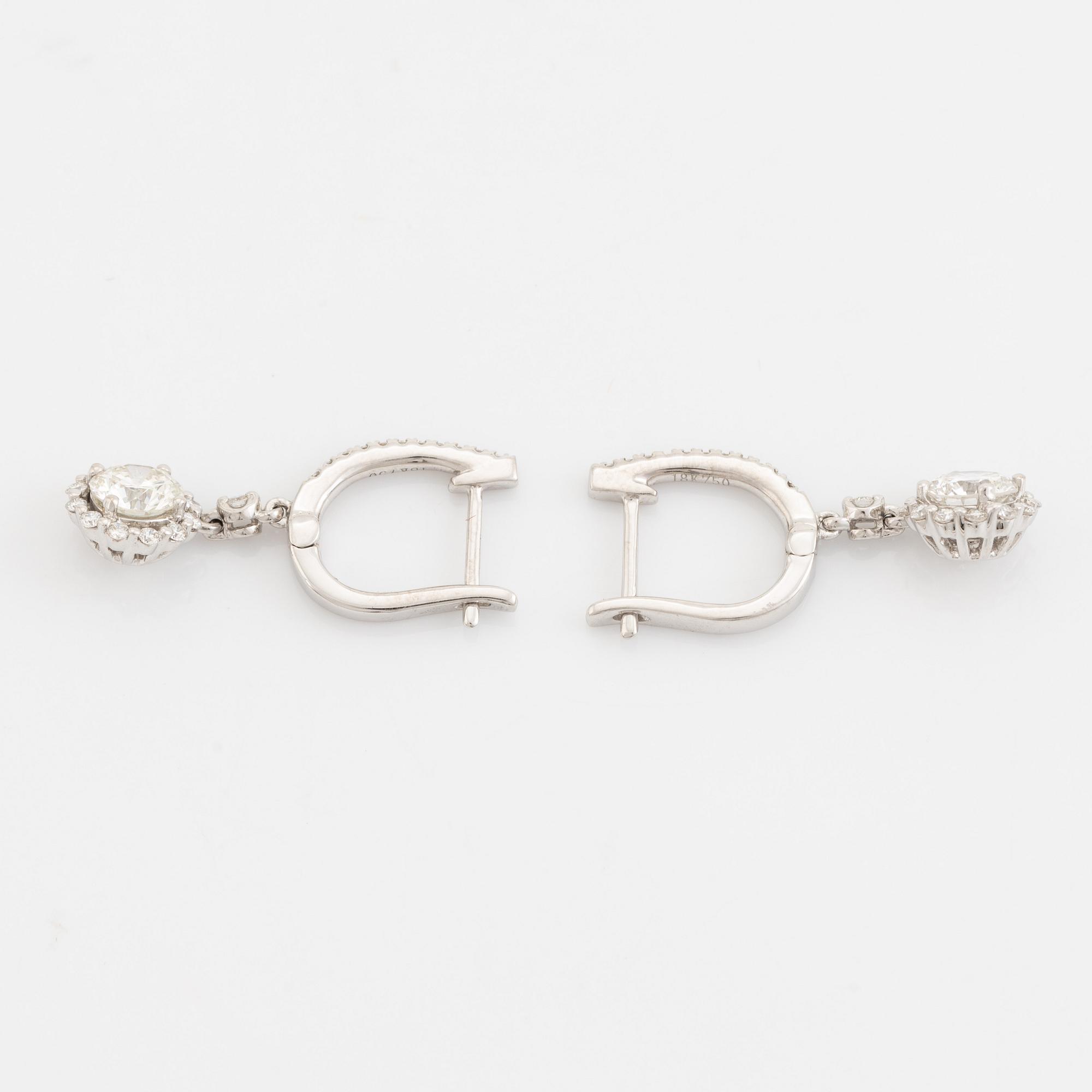Brilliant cut diamond earrings.