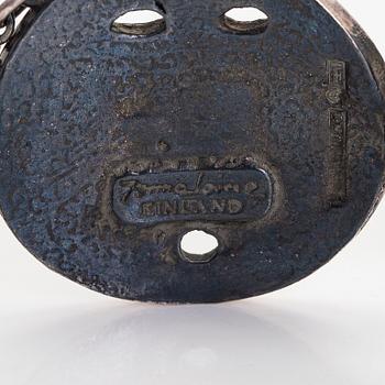 Jorma Laine, rannekoru, "Naamio", hopeaa, Turun Hopea, Turku 1973.