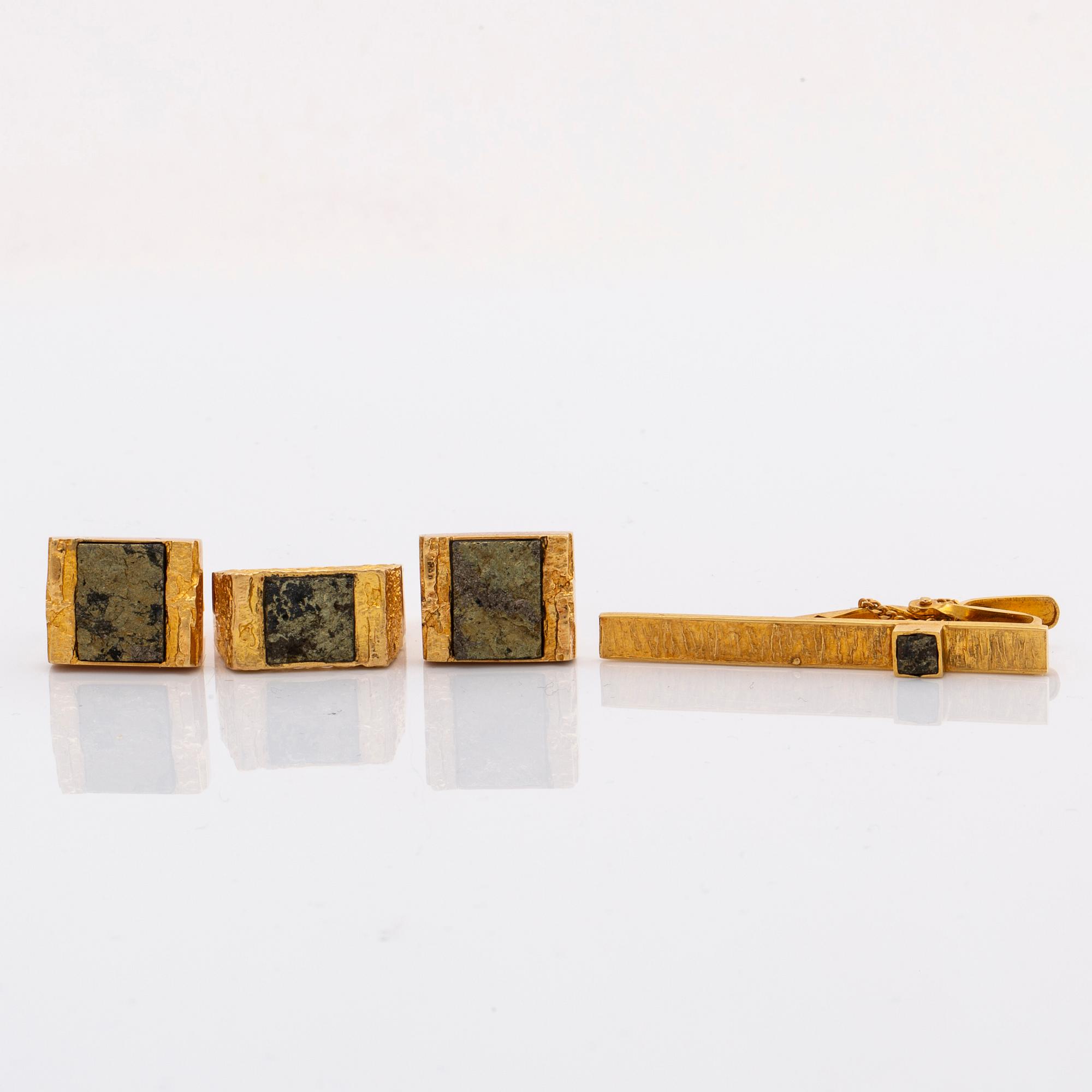 LAPPONIA 18K gold and copper ore, set of ring cufflinks and tie-pin, total weight 33,0 g, Finland 1988, design"Guldsten".