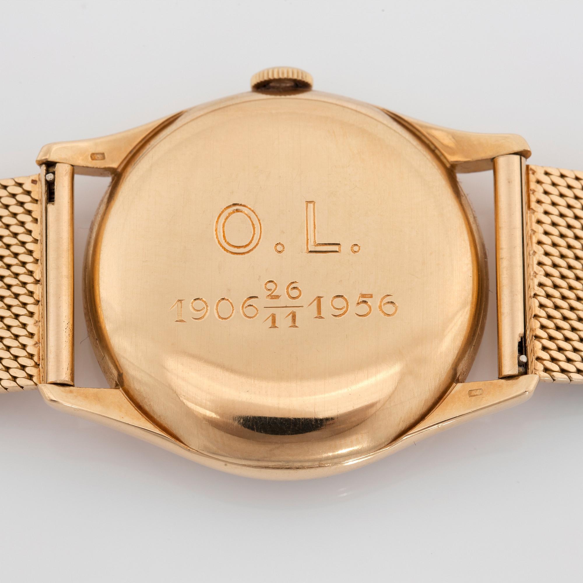 A Vacheron Constantin men's wristwatch. Manual winding, plastic crystal, small seconds hand. Approx 1950's.