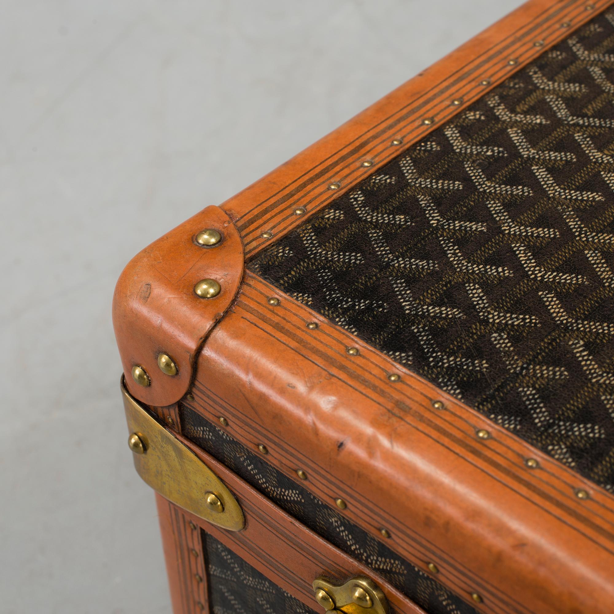 A Goyard suitcase, 1920's.