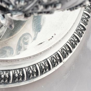 Bägare med lock, silver, svenska importstämplar samt K Anderson, Göteborg 1913.