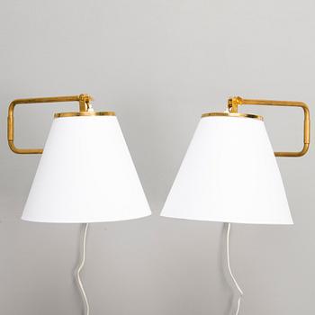 Paavo Tynell, PAAVO TYNELL, A pair of mid 20th century '9414' wall lights for Taito Finland.