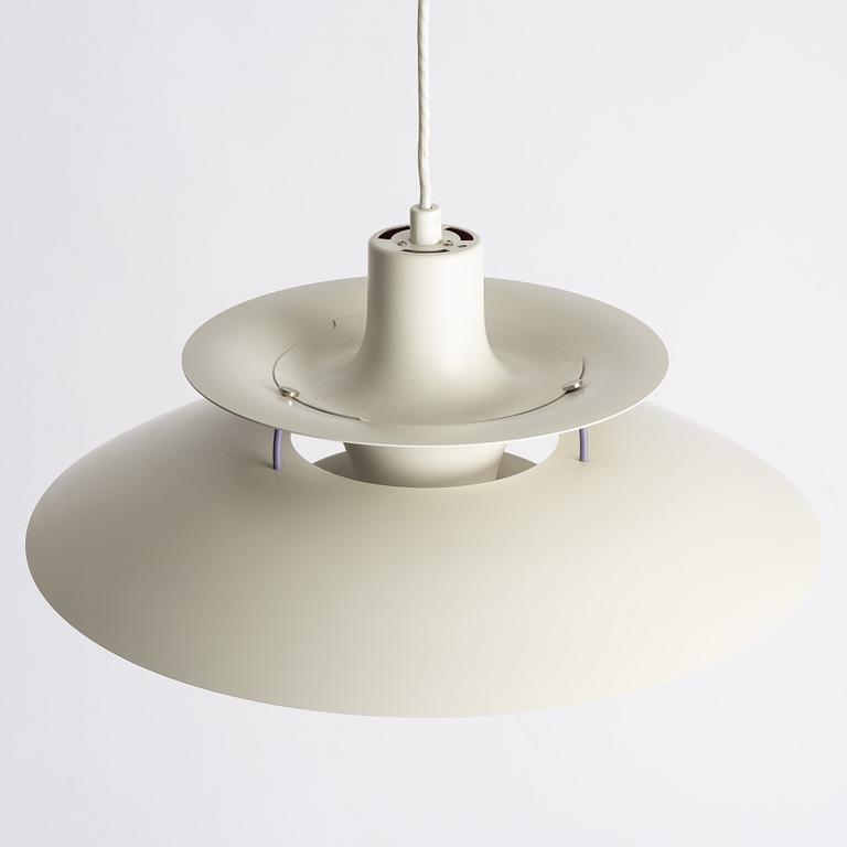 Poul Henningsen, taklampa "PH 5", Louis Poulsen, Danmark.