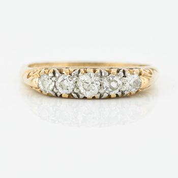 Ring, allians, 18K guld med gammalslipade diamanter.