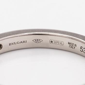 Bulgari, a platinum 'Venezia' ring with brilliant-cut diamonds.