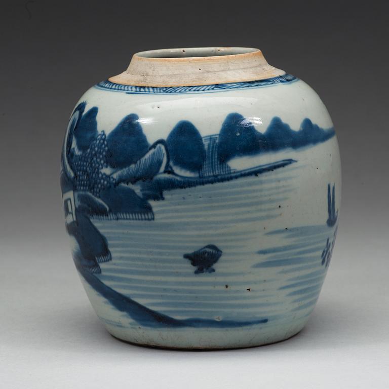A blue and white jar, Qing dynasty, 19th Century.