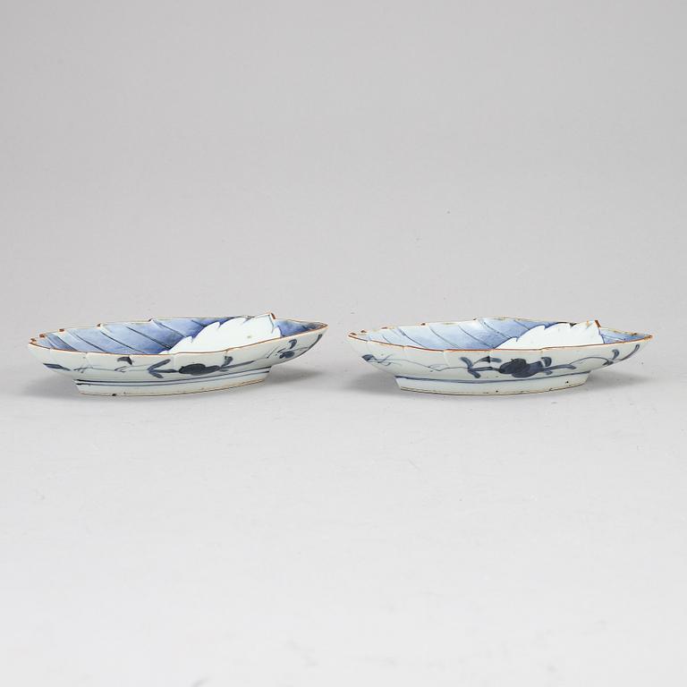 A pair of leaf shaped Japanese dishes, 19th Century.