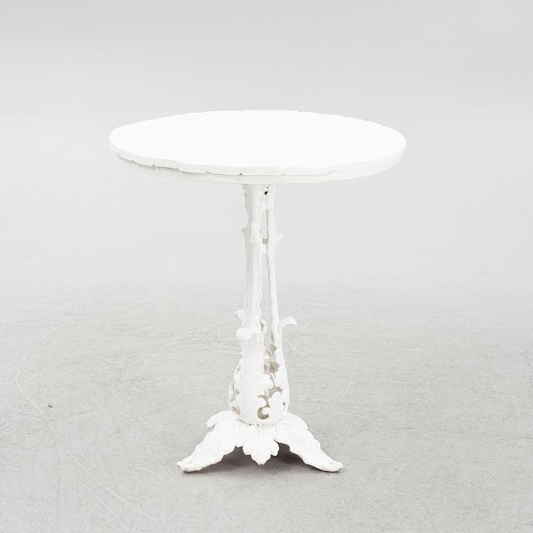 A café table, early 20th Century.