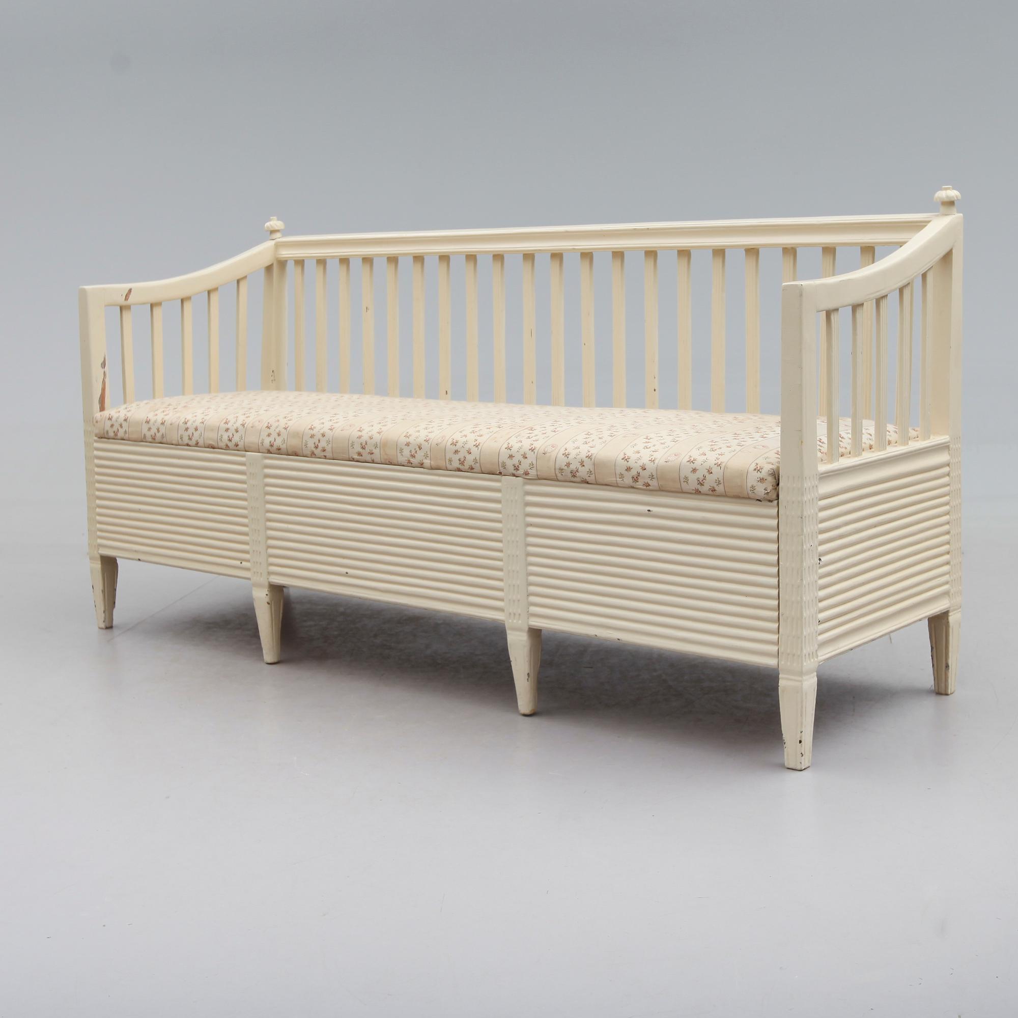 SOFFA, gustavianskt provinsarbete, 1800-talets början.