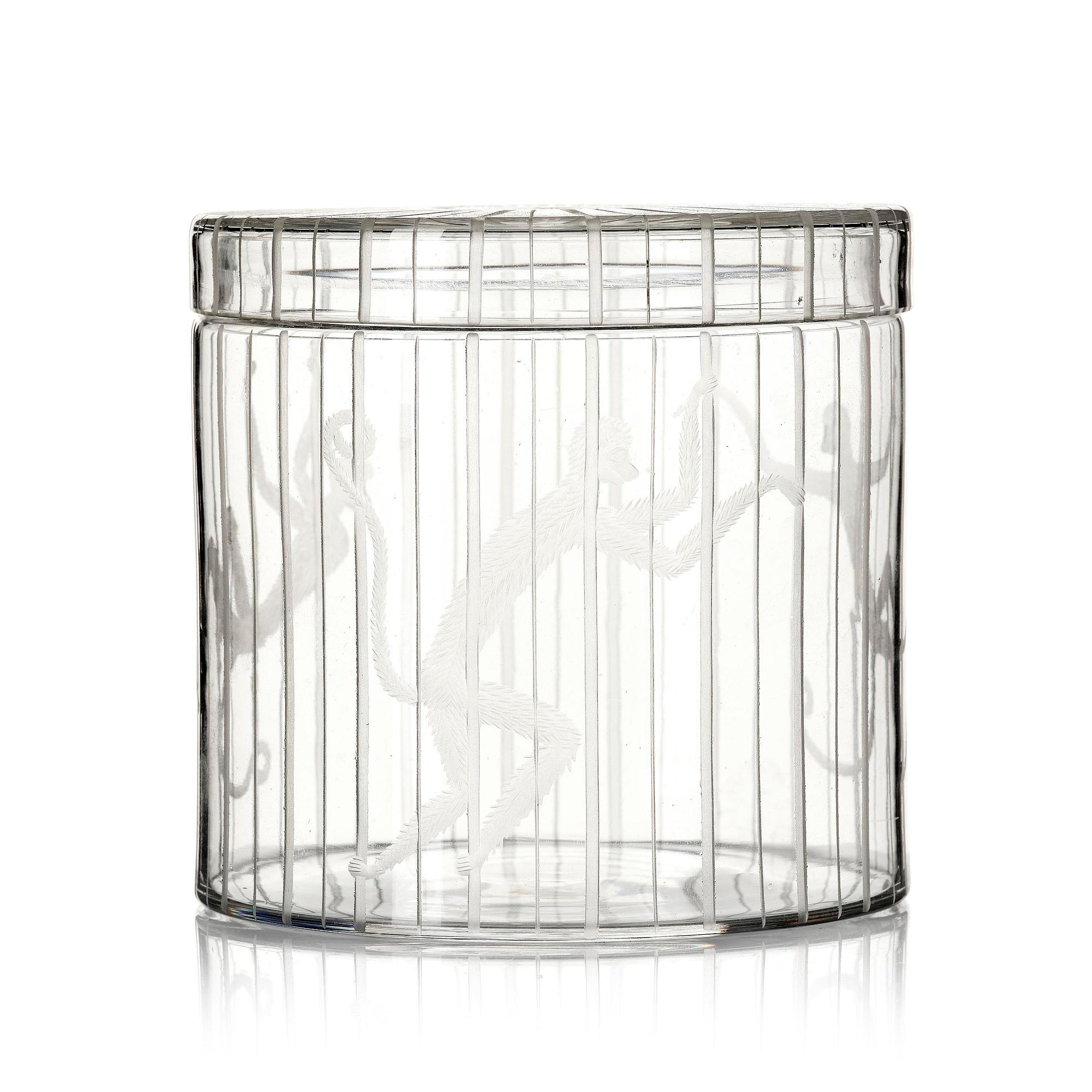 Edward Hald, an engraved lidded "Apburen" jar, Orrefors 1930.