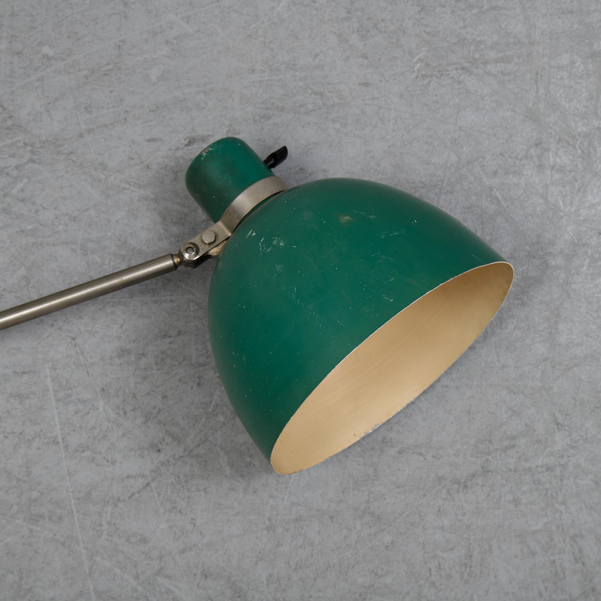Industrilampa. 1900-talets mitt.