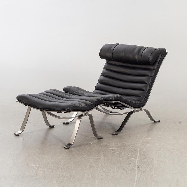 ARNE NORELL, fåtölj med fotpall "Ari", 2000-tal.