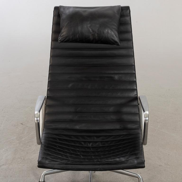 CHARLES AND RAY EAMES, An "EA-124, Aluminium Group", Herman Miller lounge chair. USA.