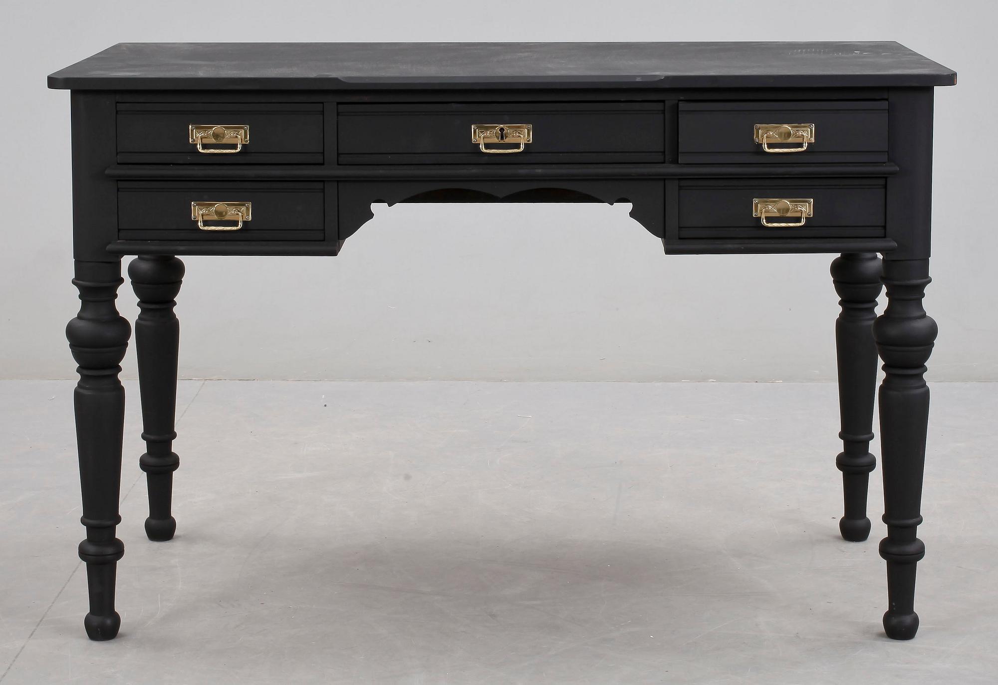 SKRIVBORD, nyrenässans, 1800-talets slut.