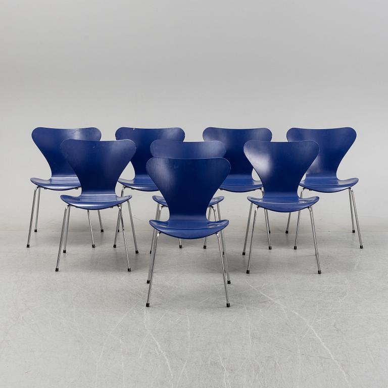 Arne Jacobsen, stolar, åtta stycken, modell "Sjuan" Fritz Hansen, Danmark, 1989.