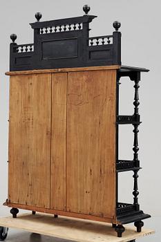 SKÅP, nyrenässans, 1800-talets slut.