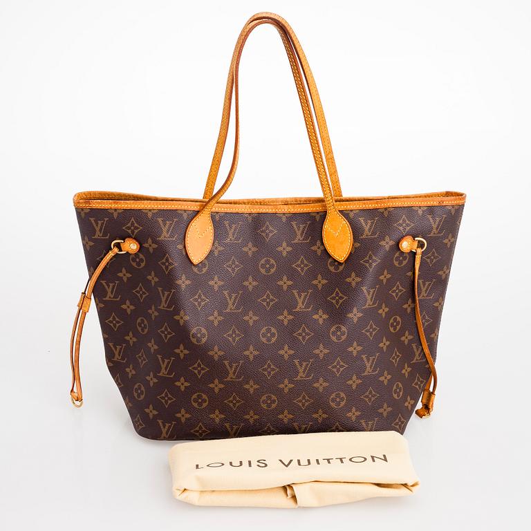 Louis Vuitton, A 'Neverfull MM' Monogram Bag.