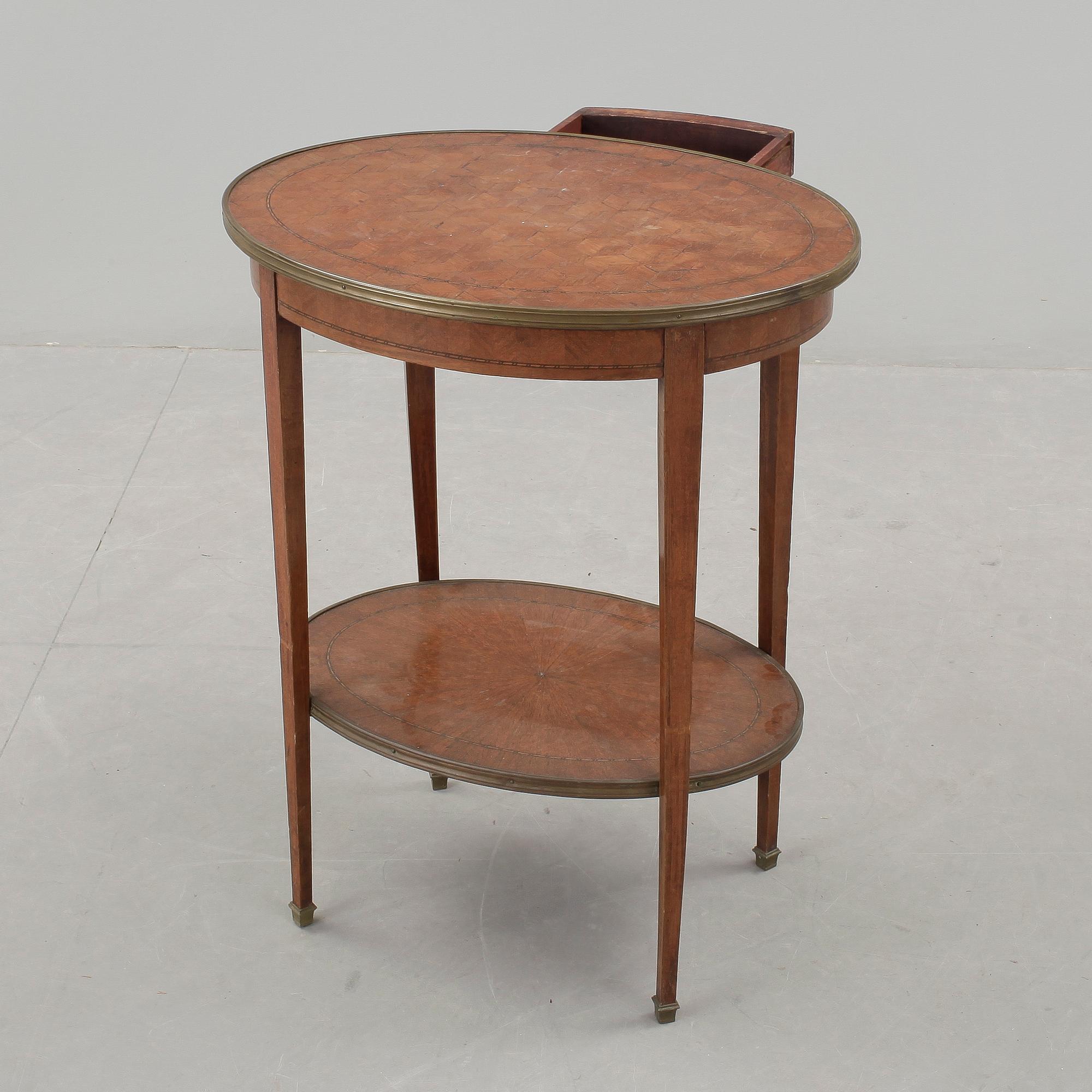 BORD, Louis XVI stil, 1800-talets andra hälft.