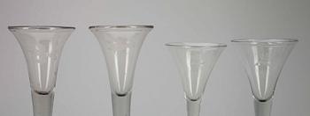 SNAPSGLAS, 6+3, glas, troligen Norge, 1800-talets första hälft.