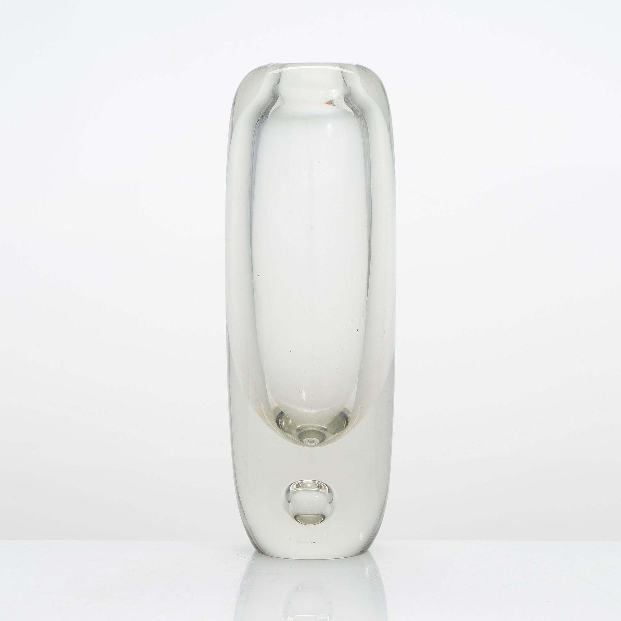 Saara Hopea, a glass vase, 'Bubble', signed S. Hopea Nuutajärvi Notsjö -61.