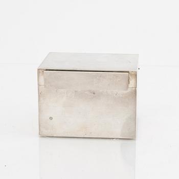 A Swedish 20th century sterling silver box mark of Lars Håkansson Malmö 1993 weight 2336 grams.