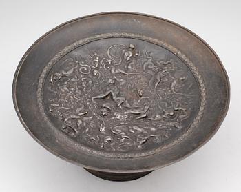 TAZZA, järn, renässansstil, möjligen Berlin, 1800-talets första hälft.
