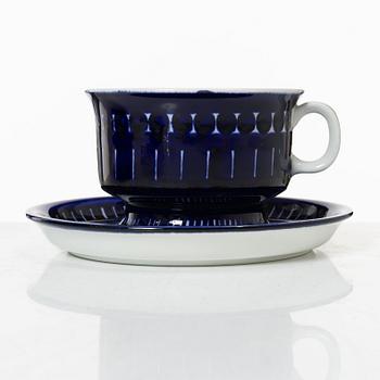 Ulla Procopé, porcelain service pieces "Valencia", Arabia, Finland (17 pieces).