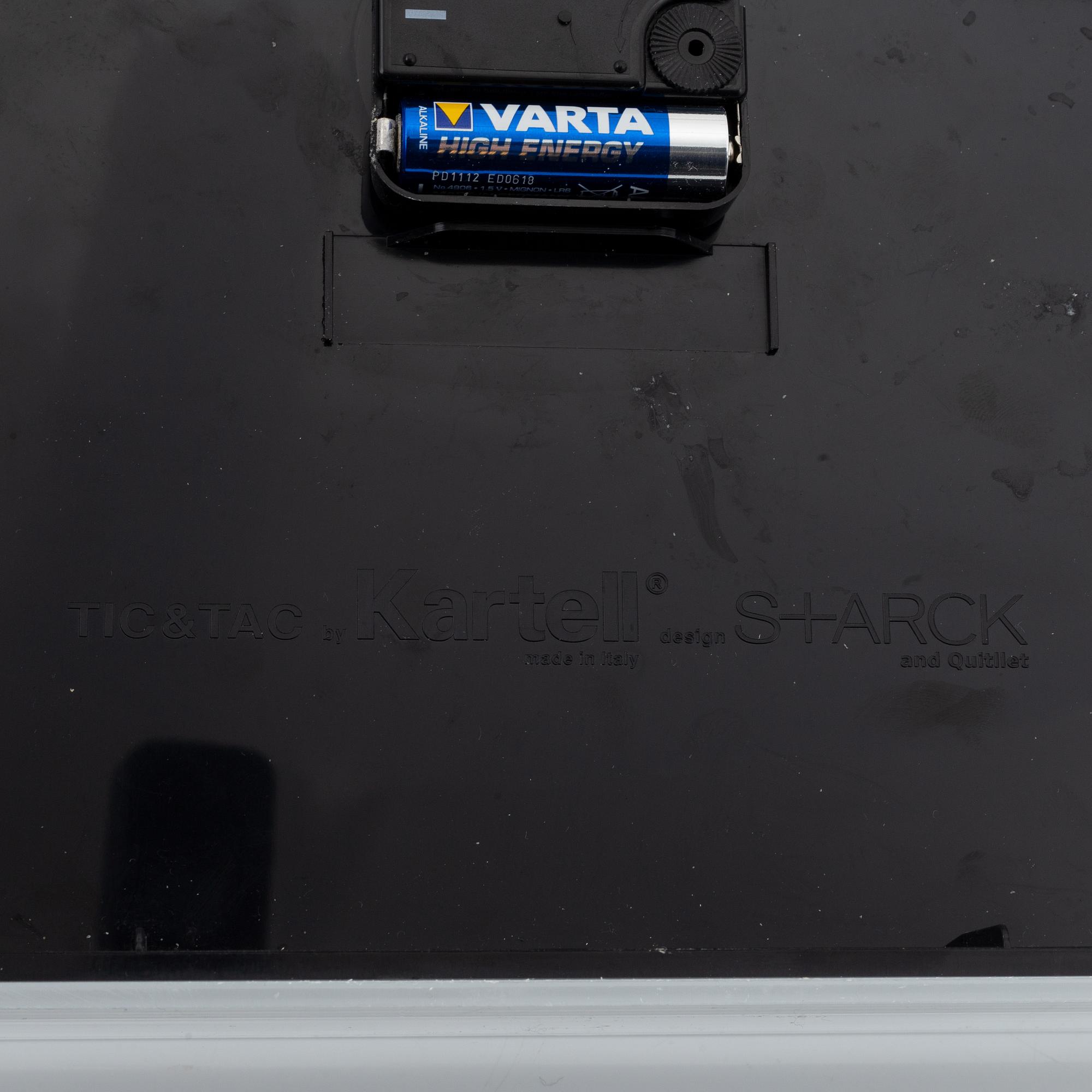 Bordslampor, 2 st, bricka samt väggklocka, Kartell, Italien.