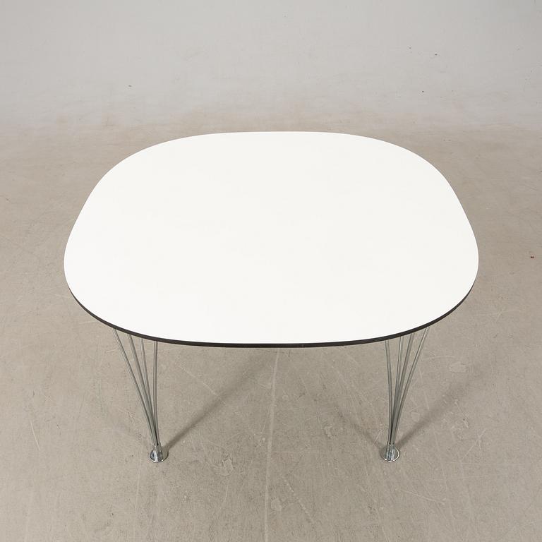 Bruno Mathsson & Piet Hein, dining table, "Superellipse", Bruno Mathsson International, Värnamo, 2009.