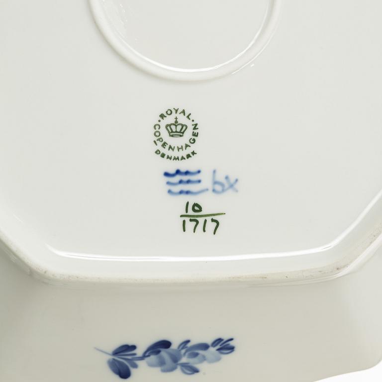 Royal Copenhagen, A "Blue Flower" dinner and coffee service, Denmark (95 pieces).