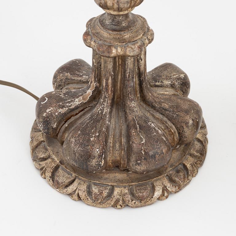 Lampfötter, ett par, förgyllt skultperat trä. Paoletti, Italien, Florens, 1900-tal.