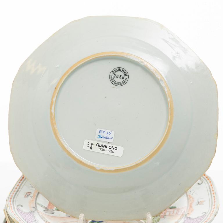 Assietter, 9 st, porslin, Kina, Qianlong (1736-95).