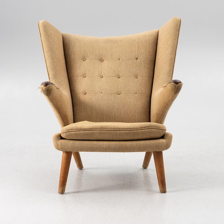Hans J. Wegner, fåtölj "Bamse/Papa Bear", AP-stolen, Danmark, 1950-60-tal.