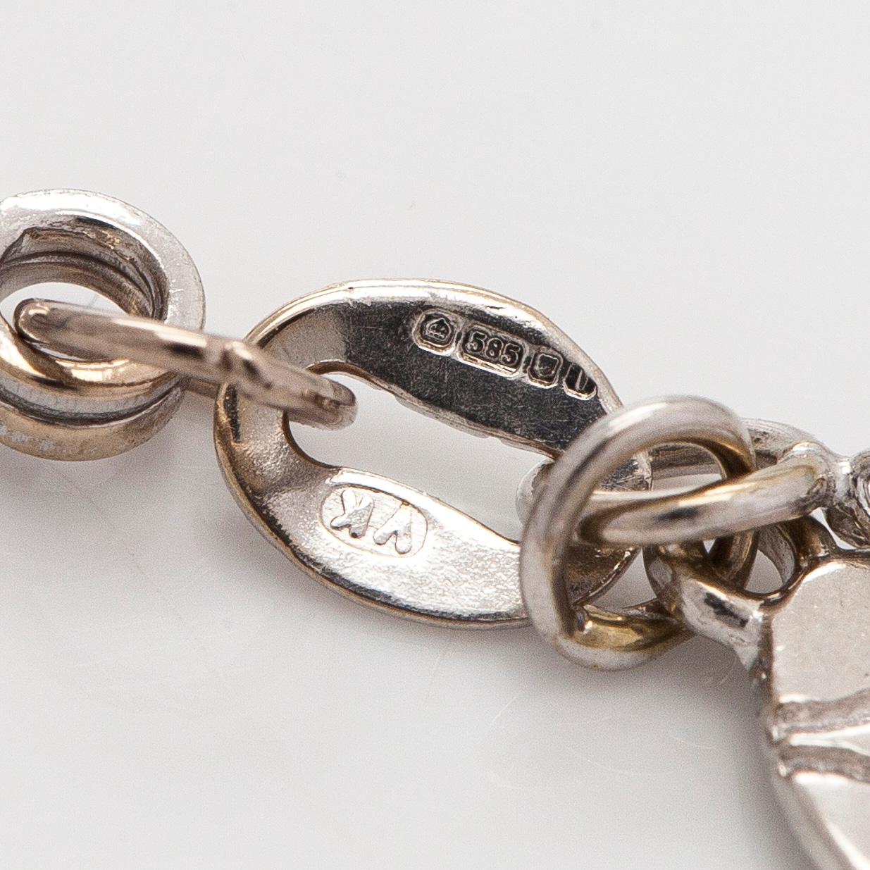 Armband, 18K guld med diamanter och safirer, "Fatimas hand".