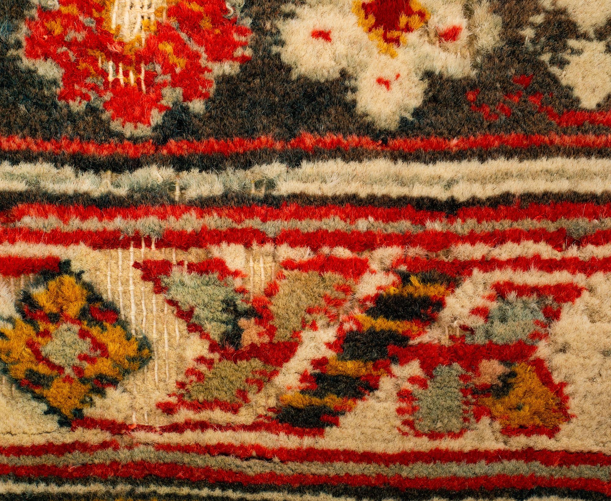 Matta, antik Indisk, sannolikt Agra, ca 467,5-474 x 369,5-374 cm.