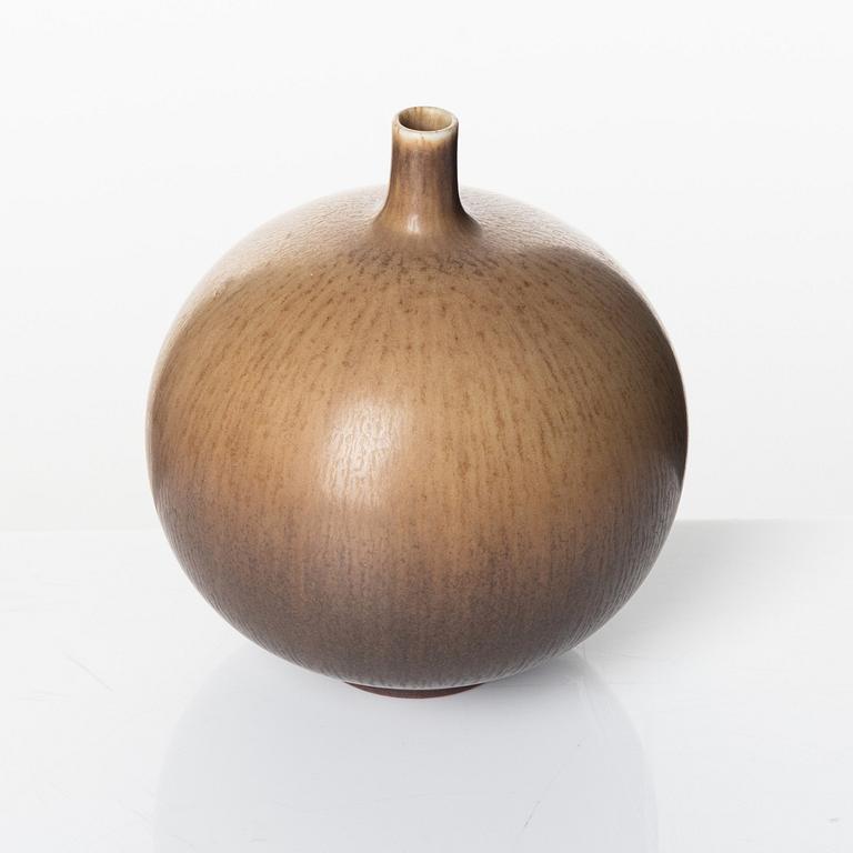 Berndt Friberg, a stoneware vase, Gustavsberg studio, Sweden 1961.